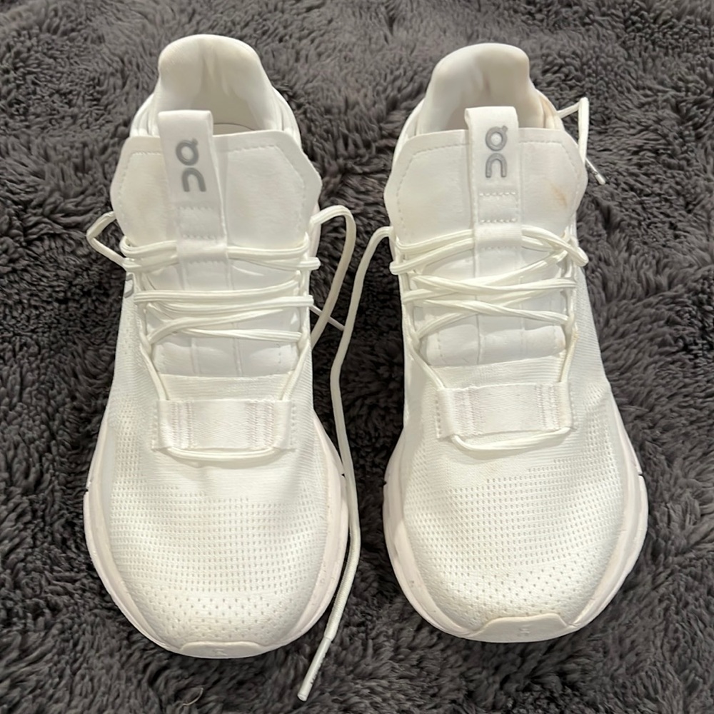 On cloudnova sneaker